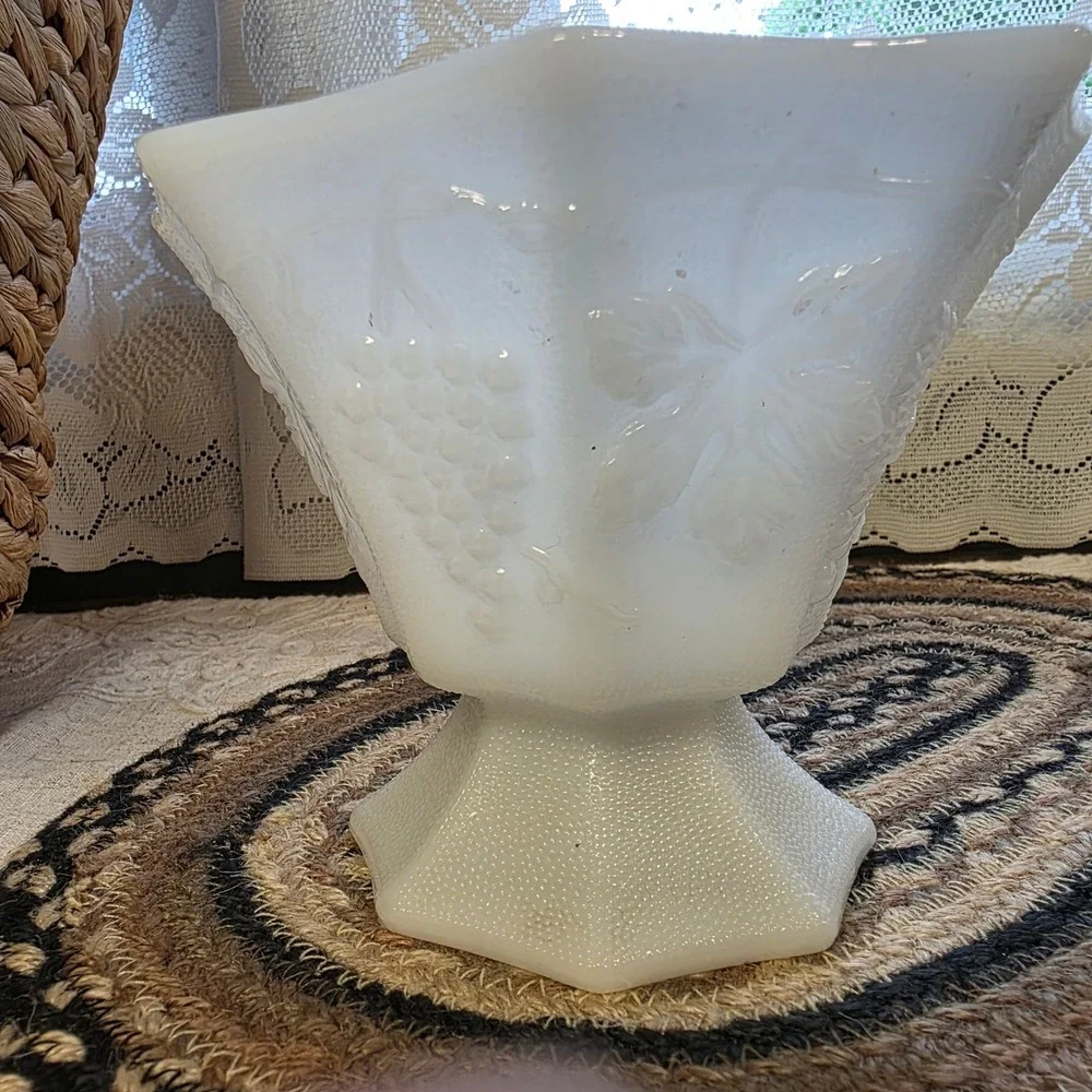 Pedestal 5